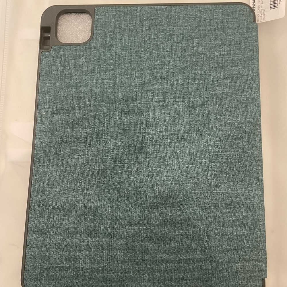 11inch IPad Pro Green and Gray cover